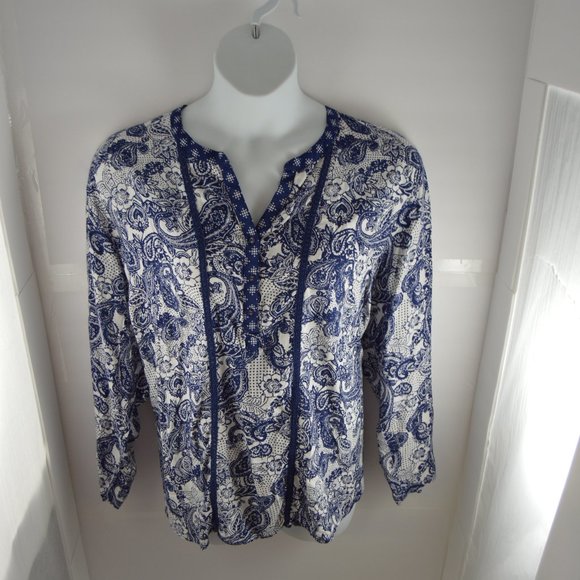New Direction Paisley Print Top - Picture 2 of 10